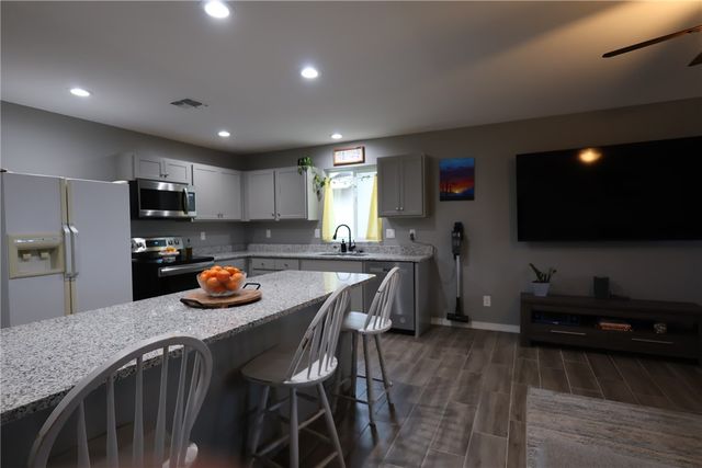 2720 E Leroy Avenue, Kingman, AZ 86409