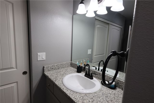 2720 E Leroy Avenue, Kingman, AZ 86409