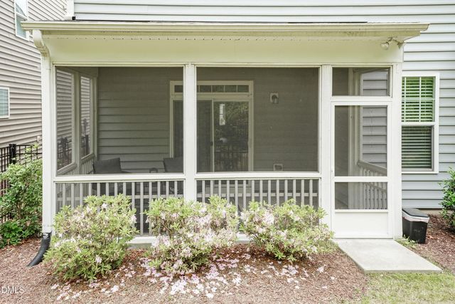 303 Silverhawk Lane, Durham, NC 27703