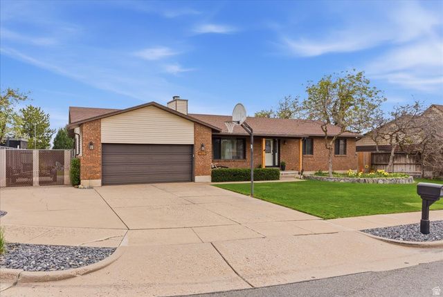 2860 E 3575 N, Layton, UT 84040