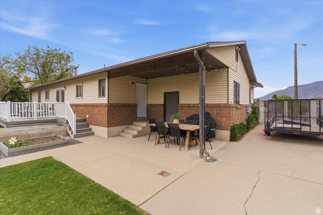 2860 E 3575 N, Layton, UT 84040