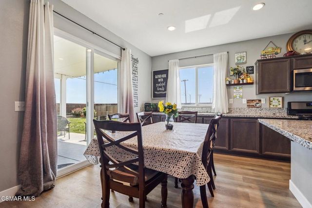 2016 Via Vida Feliz Avenue, Rosamond, CA 93560