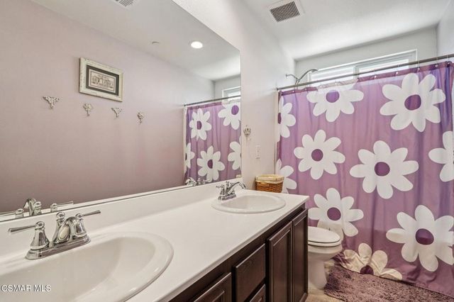 2016 Via Vida Feliz Avenue, Rosamond, CA 93560