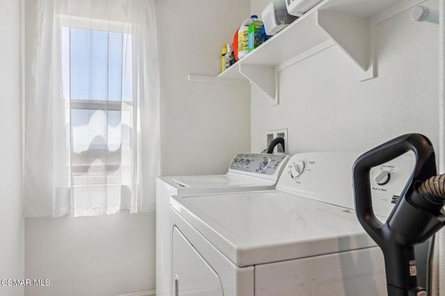 2016 Via Vida Feliz Avenue, Rosamond, CA 93560