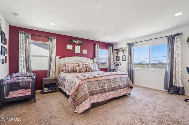 2016 Via Vida Feliz Avenue, Rosamond, CA 93560