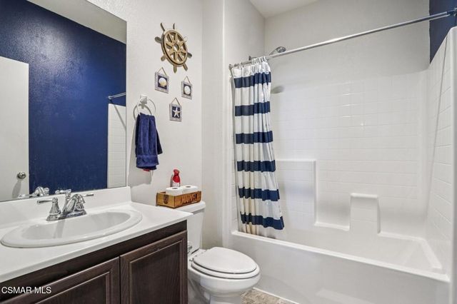 2016 Via Vida Feliz Avenue, Rosamond, CA 93560