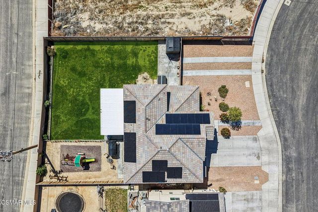 2016 Via Vida Feliz Avenue, Rosamond, CA 93560