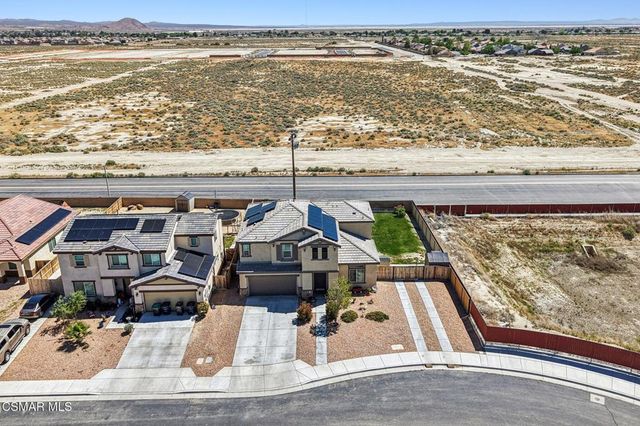 2016 Via Vida Feliz Avenue, Rosamond, CA 93560