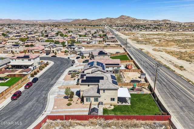 2016 Via Vida Feliz Avenue, Rosamond, CA 93560