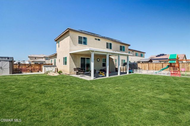 2016 Via Vida Feliz Avenue, Rosamond, CA 93560