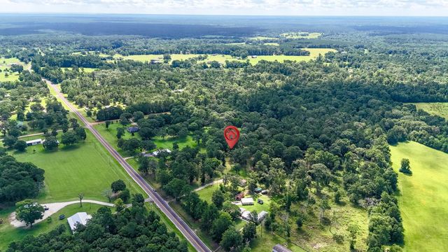 4165 Fm 2693 Road W, New Waverly, TX 77358