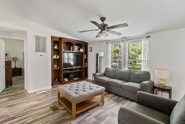 4165 Fm 2693 Road W, New Waverly, TX 77358