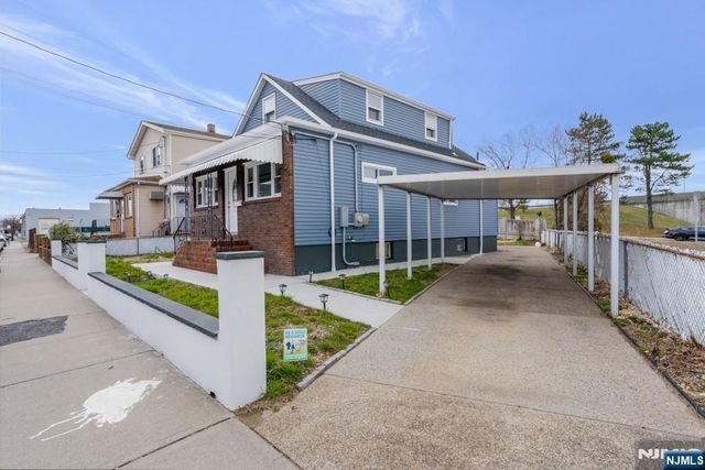 18 Sidney Street, Lodi, NJ 07644