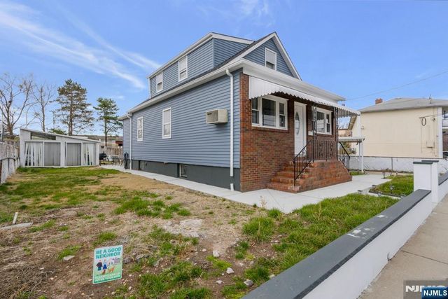 18 Sidney Street, Lodi, NJ 07644