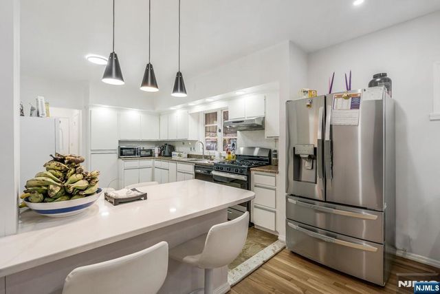 18 Sidney Street, Lodi, NJ 07644