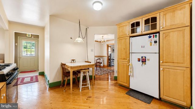 127 W PIERSON AVE, Somers Point, NJ 08244