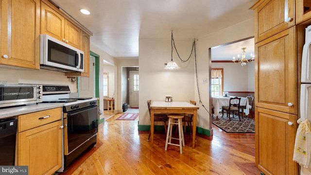 127 W PIERSON AVE, Somers Point, NJ 08244