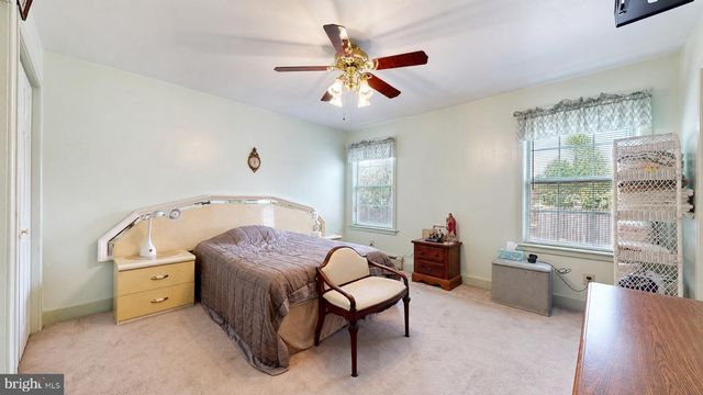 127 W PIERSON AVE, Somers Point, NJ 08244