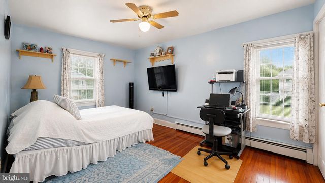127 W PIERSON AVE, Somers Point, NJ 08244