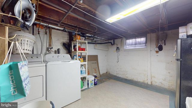 127 W PIERSON AVE, Somers Point, NJ 08244