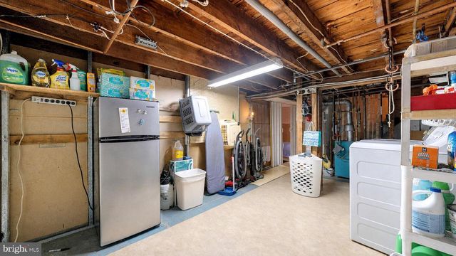 127 W PIERSON AVE, Somers Point, NJ 08244