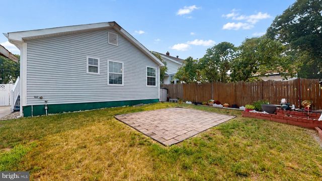 127 W PIERSON AVE, Somers Point, NJ 08244
