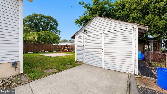 127 W PIERSON AVE, Somers Point, NJ 08244