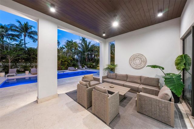 5753 SW 31st St, Miami, FL 33155