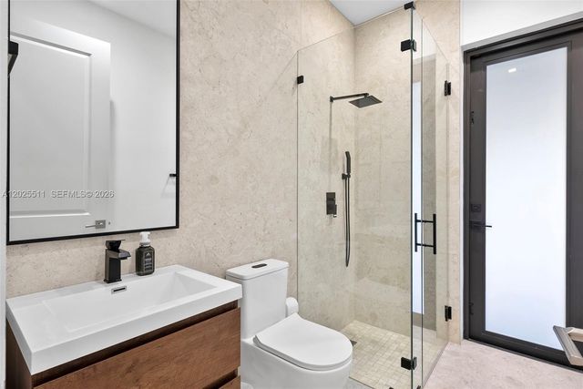 5753 SW 31st St, Miami, FL 33155