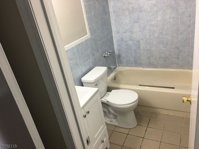 316 Jefferson St 2E, Newark City, NJ 07105