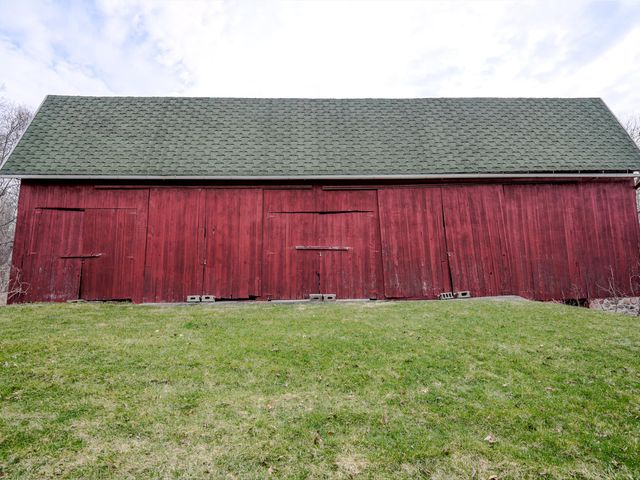 17753 Waterloo Road, Chelsea, MI 48118