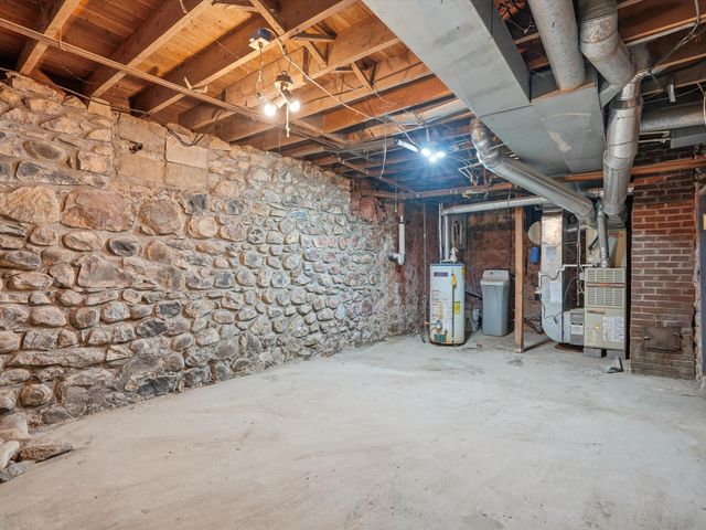 17753 Waterloo Road, Chelsea, MI 48118