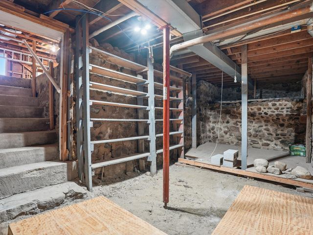 17753 Waterloo Road, Chelsea, MI 48118