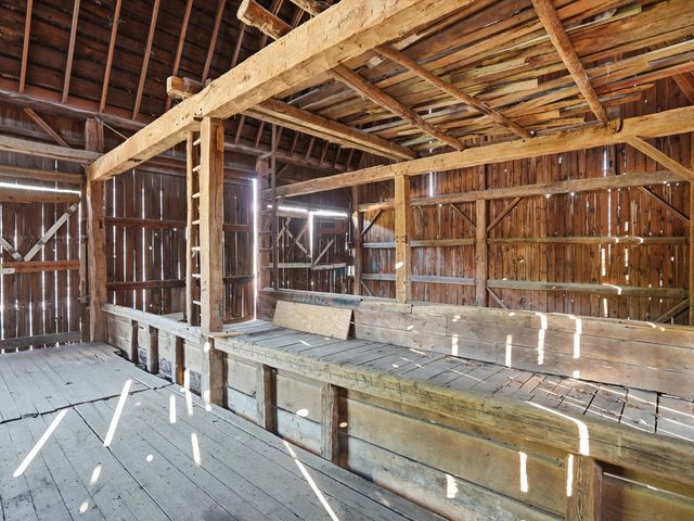 17753 Waterloo Road, Chelsea, MI 48118