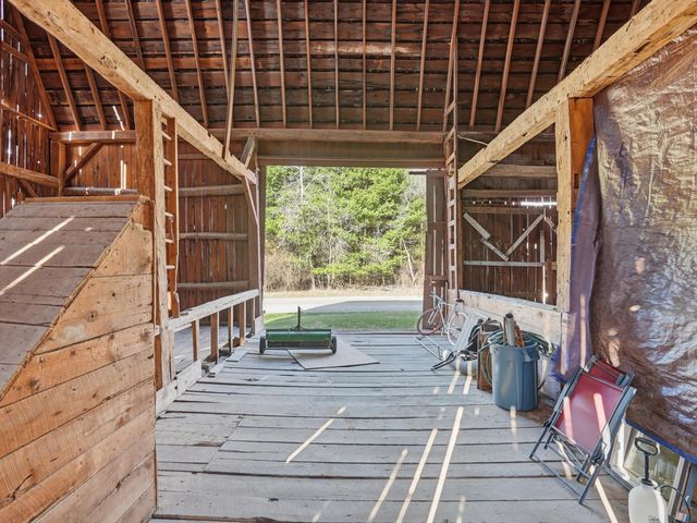 17753 Waterloo Road, Chelsea, MI 48118