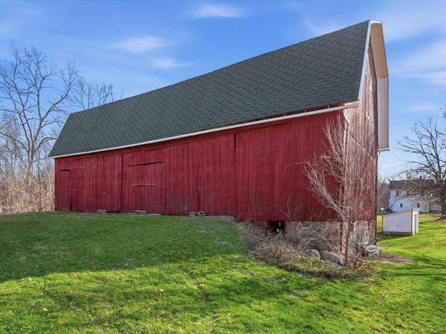 17753 Waterloo Road, Chelsea, MI 48118