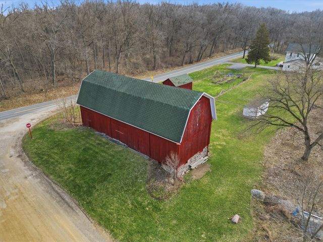 17753 Waterloo Road, Chelsea, MI 48118