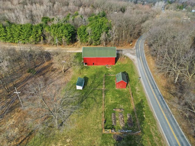 17753 Waterloo Road, Chelsea, MI 48118