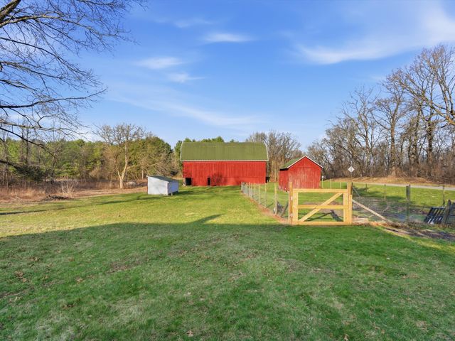 17753 Waterloo Road, Chelsea, MI 48118