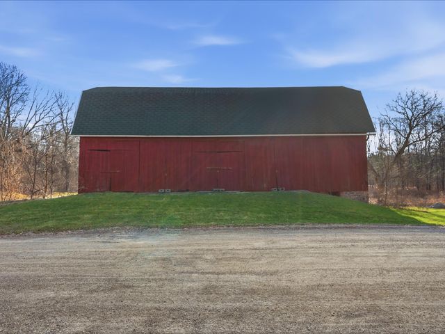 17753 Waterloo Road, Chelsea, MI 48118