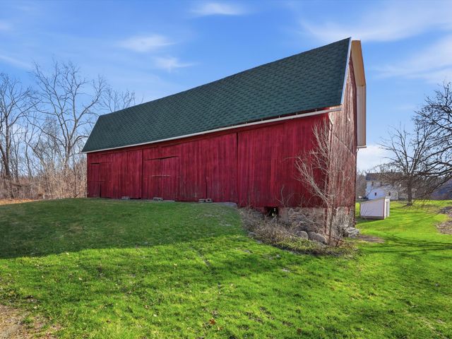 17753 Waterloo Road, Chelsea, MI 48118