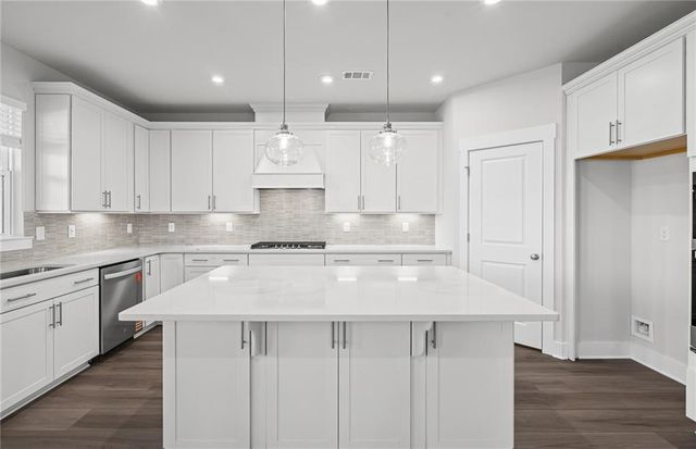 363 Aidens Bluff, Jefferson, GA 30548