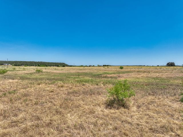 130 Long View Drive, Mineral Wells, TX 76067