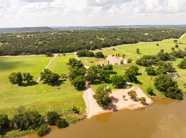 130 Long View Drive, Mineral Wells, TX 76067