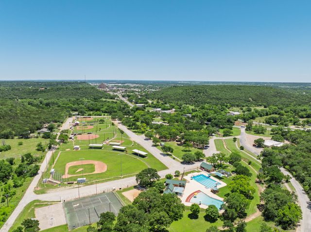 130 Long View Drive, Mineral Wells, TX 76067