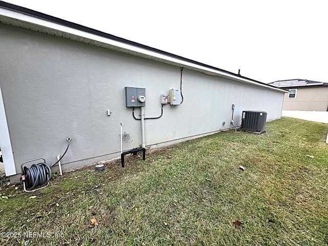 1064 BEAR CLAW Lane, Orange Park, FL 32065