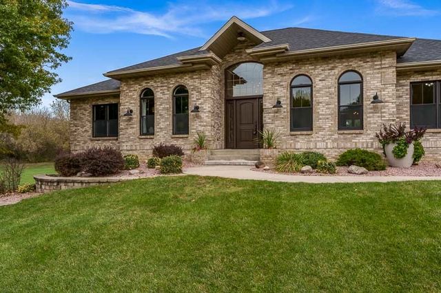 7146 BARNGATE Drive, South Beloit, IL 61080