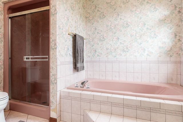 7146 BARNGATE Drive, South Beloit, IL 61080