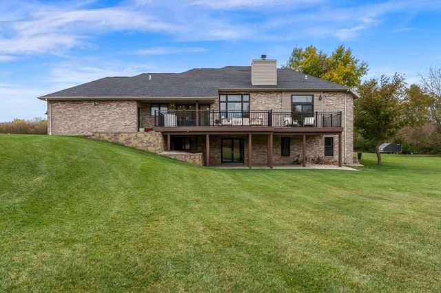 7146 BARNGATE Drive, South Beloit, IL 61080