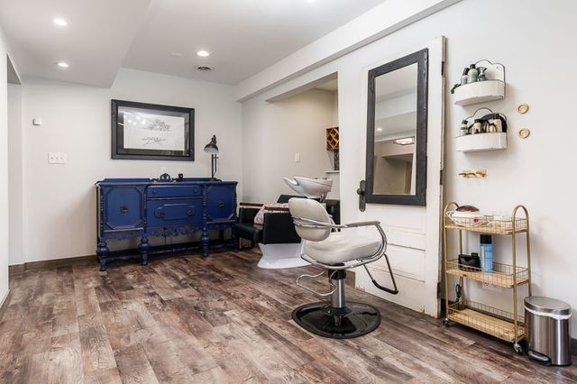 7146 BARNGATE Drive, South Beloit, IL 61080